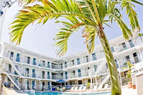 Harbor Light Family Resort Норт Уайлдууд Екстериор снимка