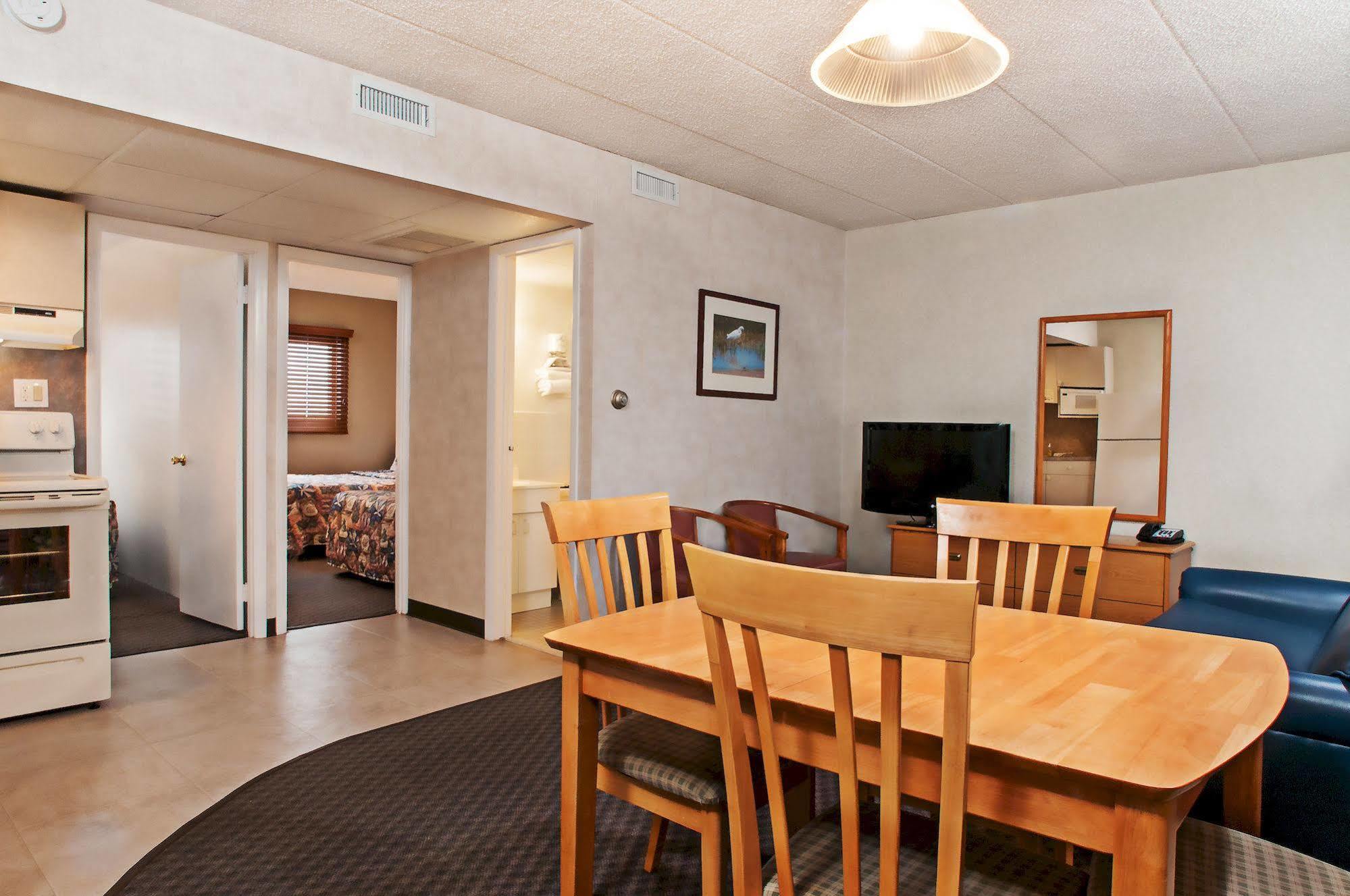 Harbor Light Family Resort Норт Уайлдууд Екстериор снимка