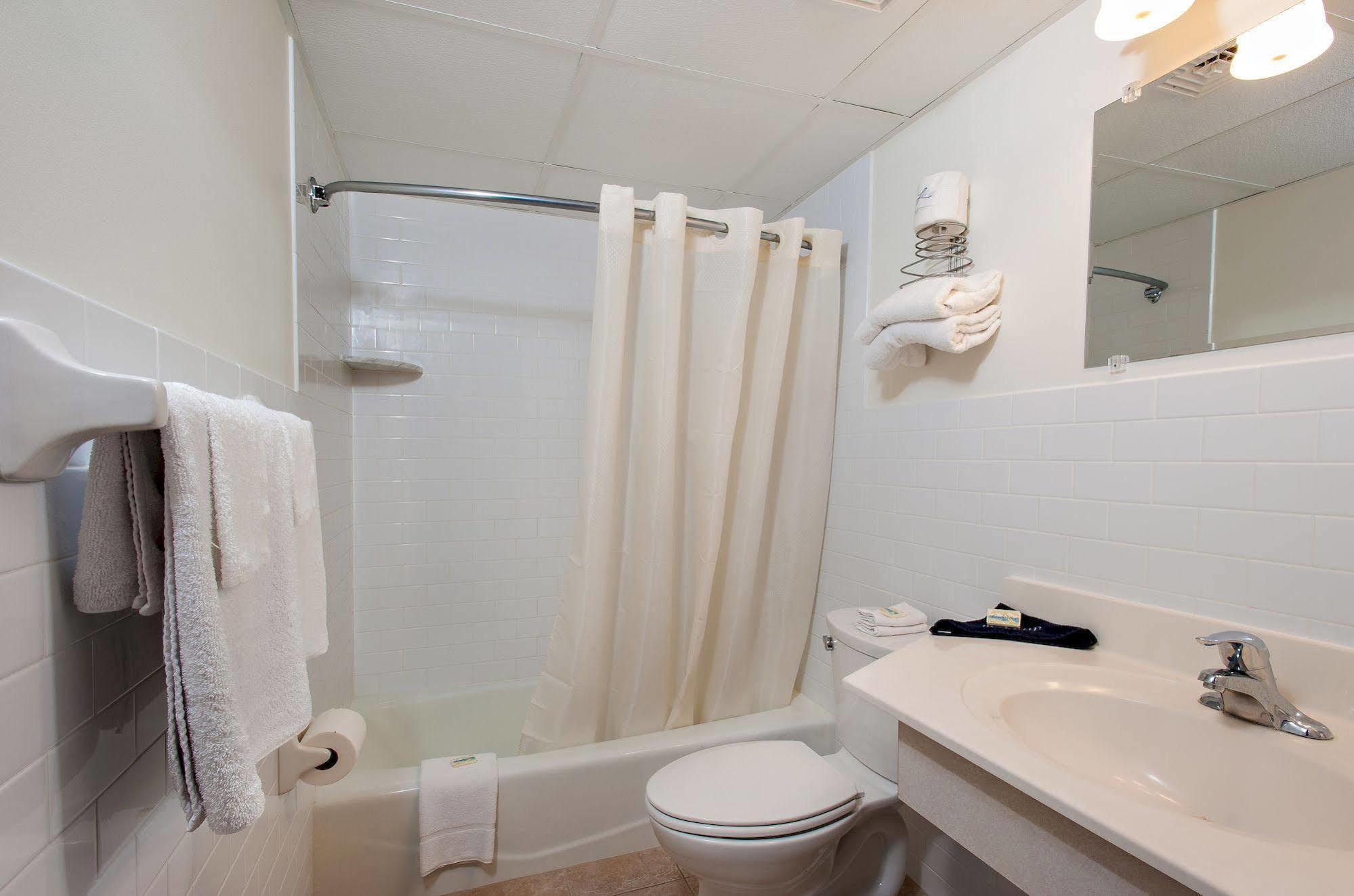 Harbor Light Family Resort Норт Уайлдууд Екстериор снимка