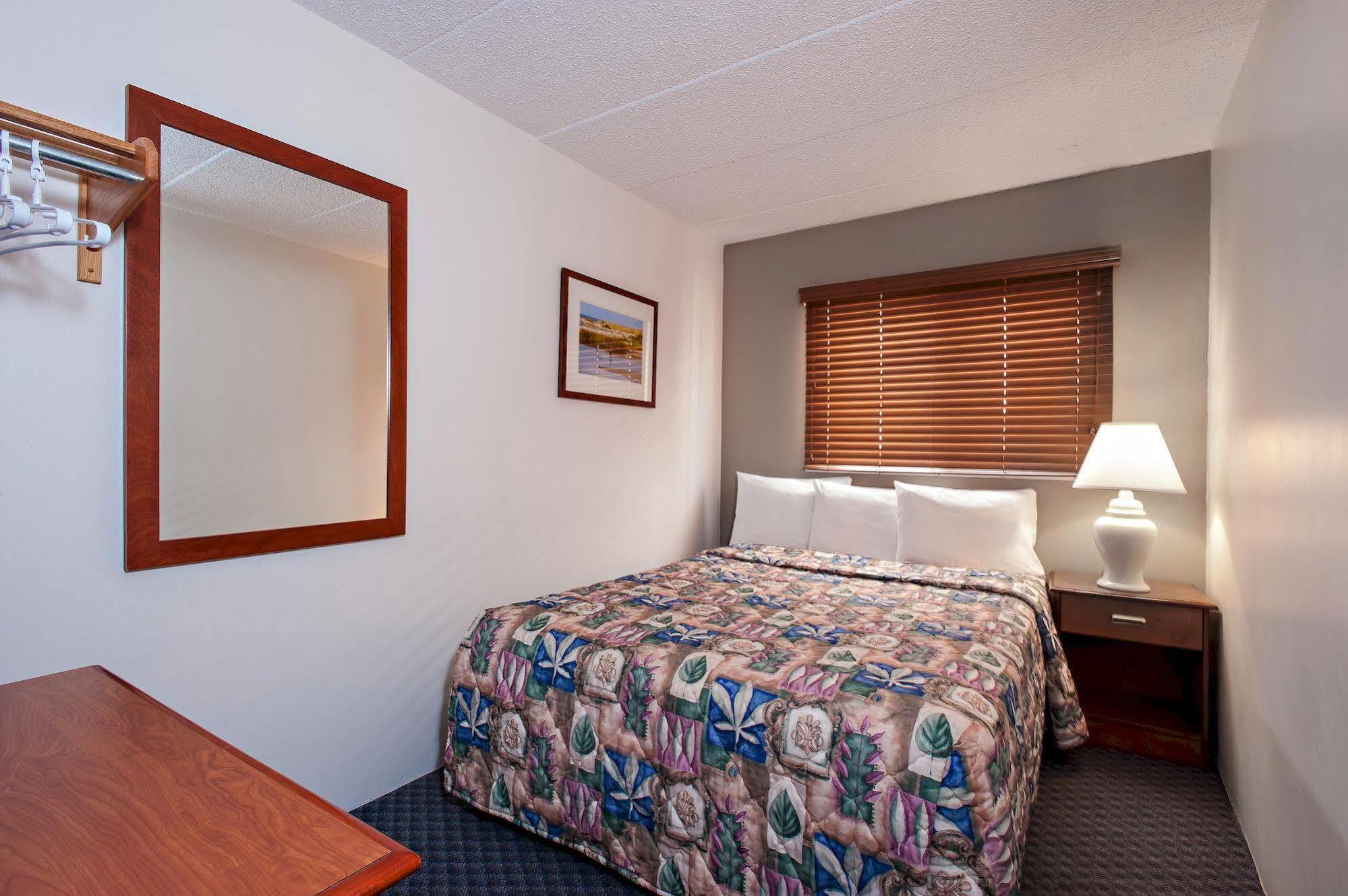 Harbor Light Family Resort Норт Уайлдууд Екстериор снимка