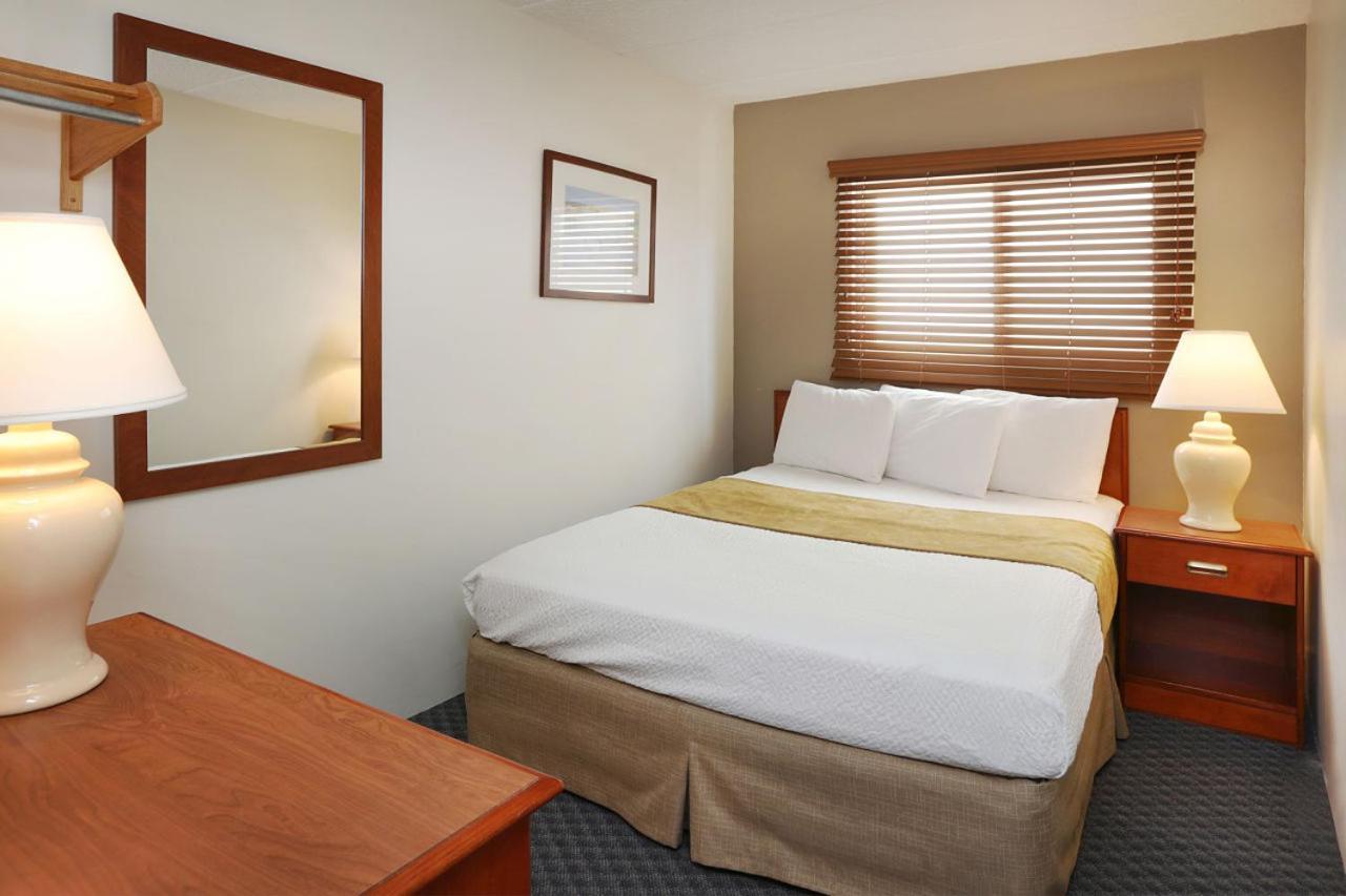 Harbor Light Family Resort Норт Уайлдууд Екстериор снимка